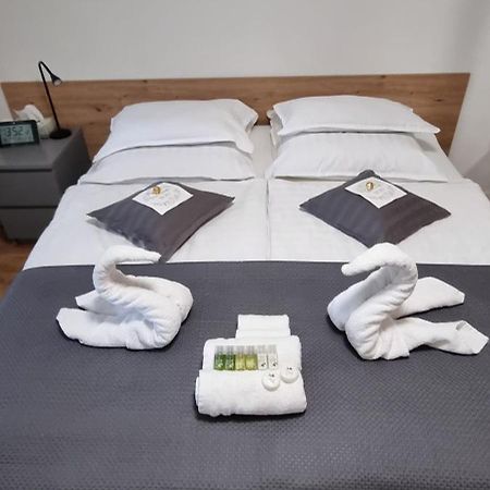 Studio Apartment Naehe S-Bahn Inklusive Parkplatz Oberesslingen エクステリア 写真