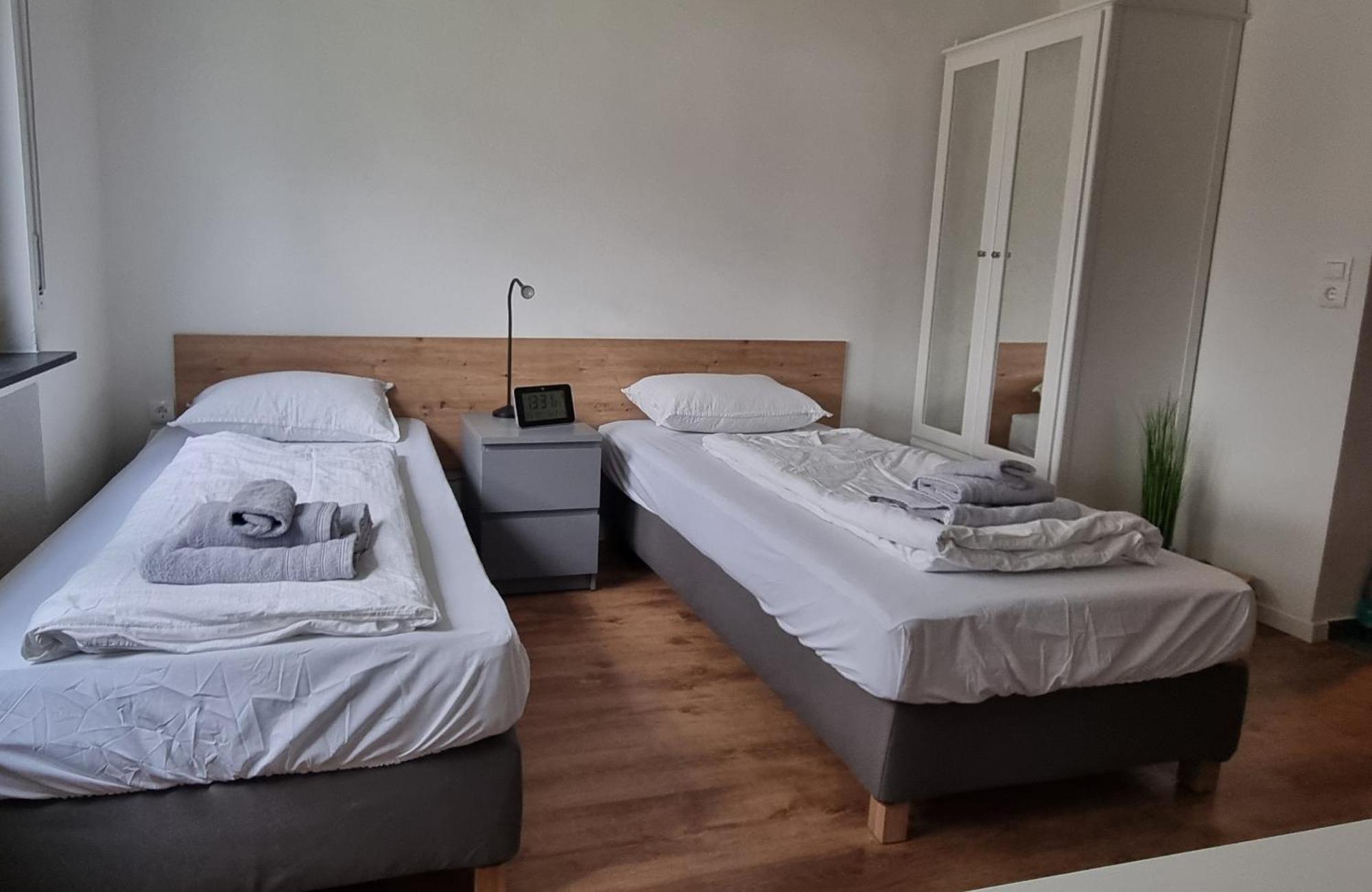 Studio Apartment Naehe S-Bahn Inklusive Parkplatz Oberesslingen エクステリア 写真