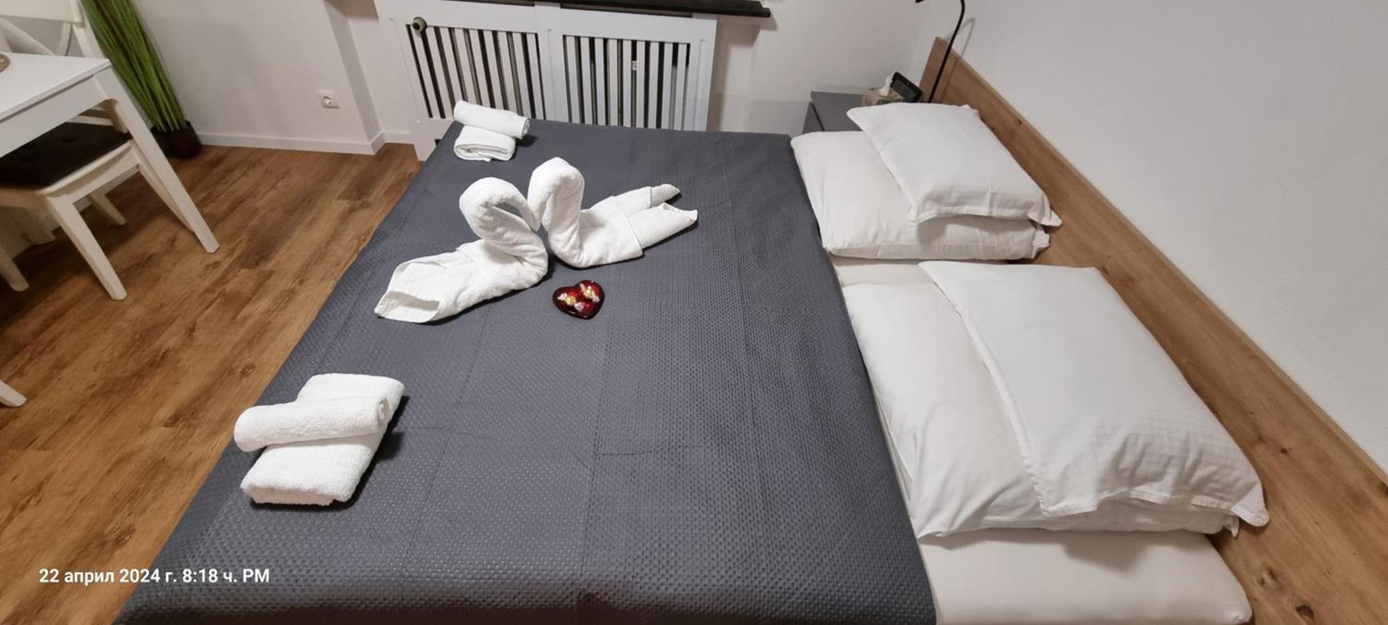 Studio Apartment Naehe S-Bahn Inklusive Parkplatz Oberesslingen エクステリア 写真